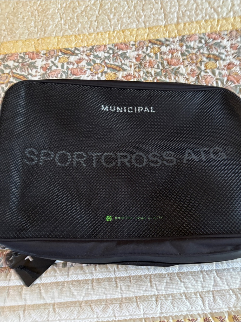 Men's Black Sportcross ATG Travel Bag & Juice Golf Balls